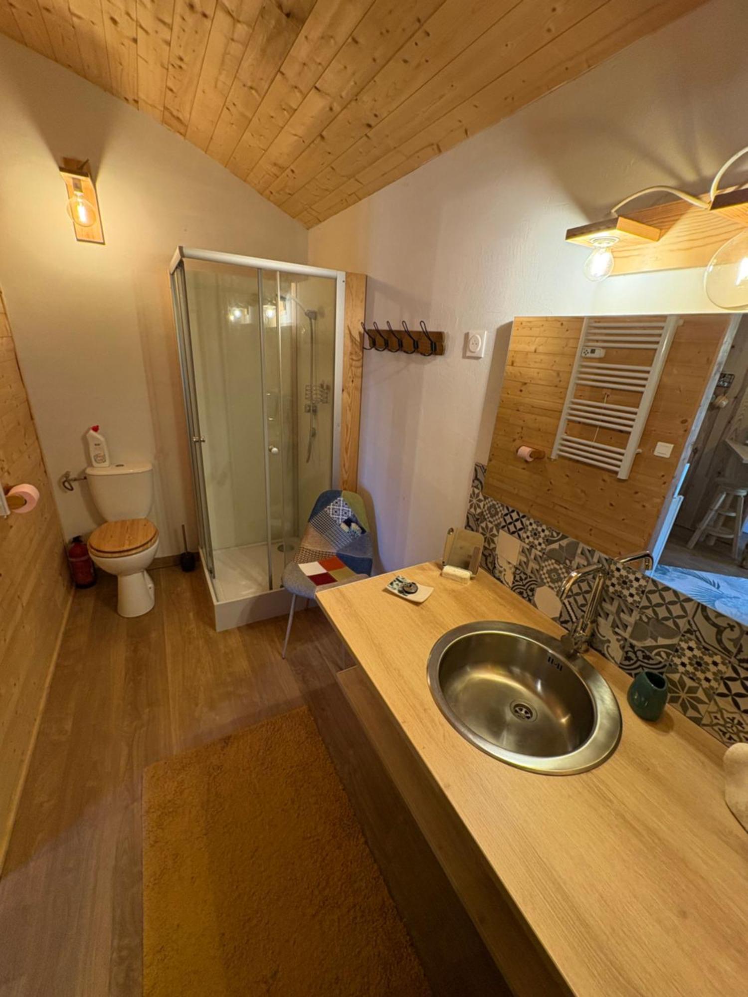 Chalet Grenouille Domaine De La Mamounette Champclause Exterior photo